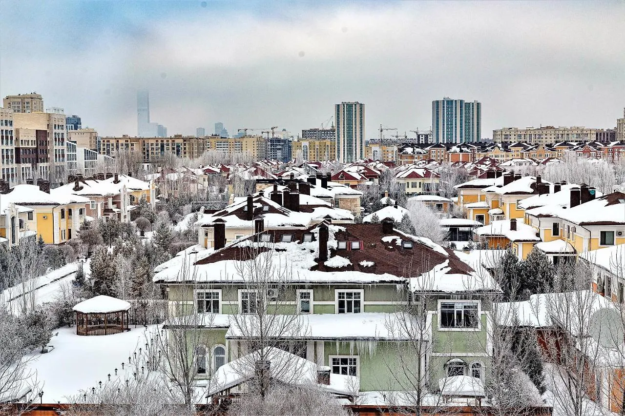 В Apple City Квартира С Своим Двором Nur-Sultan  Apartment